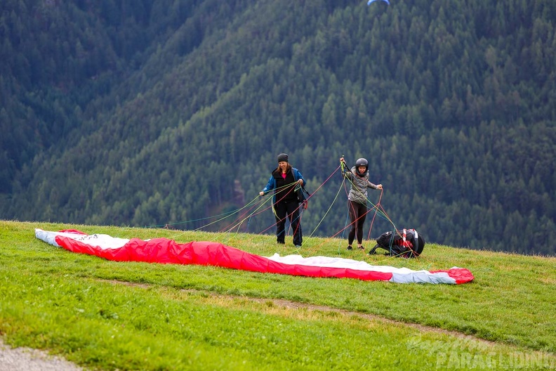 DH36.19 Luesen-Gleitschirmfliegen-175