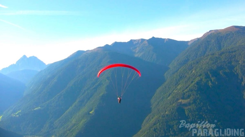 Luesen Paragliding NG-1116