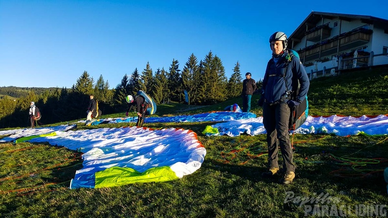 DH40.19_Luesen-Gleitschirmfliegen-143.jpg