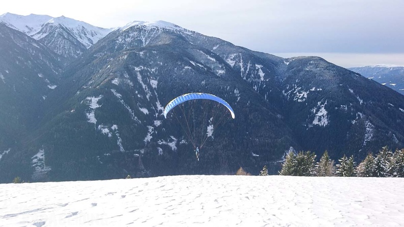 DH52.19_Luesen-Paragliding-Winter-151.jpg