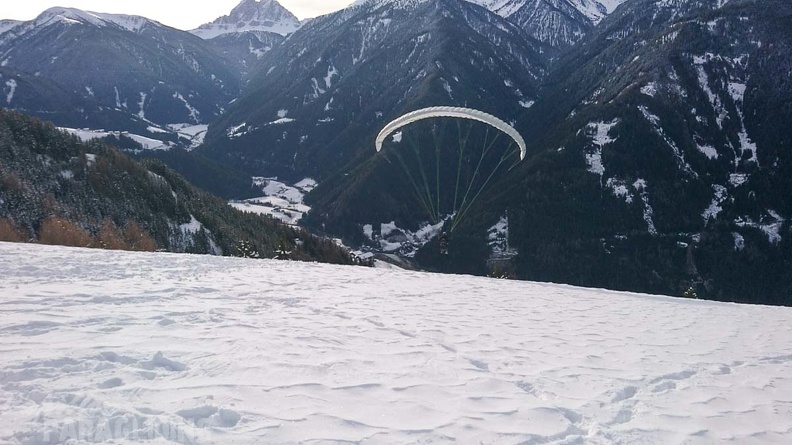 DH52.19_Luesen-Paragliding-Winter-169.jpg