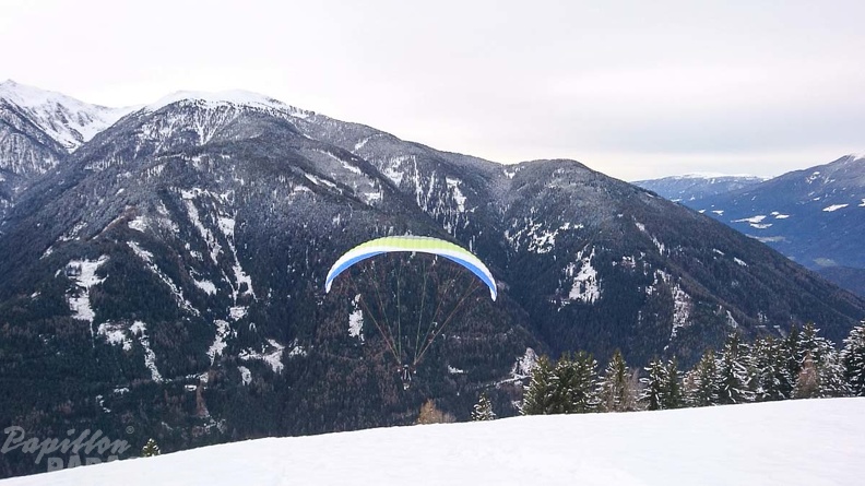 DH52.19_Luesen-Paragliding-Winter-178.jpg