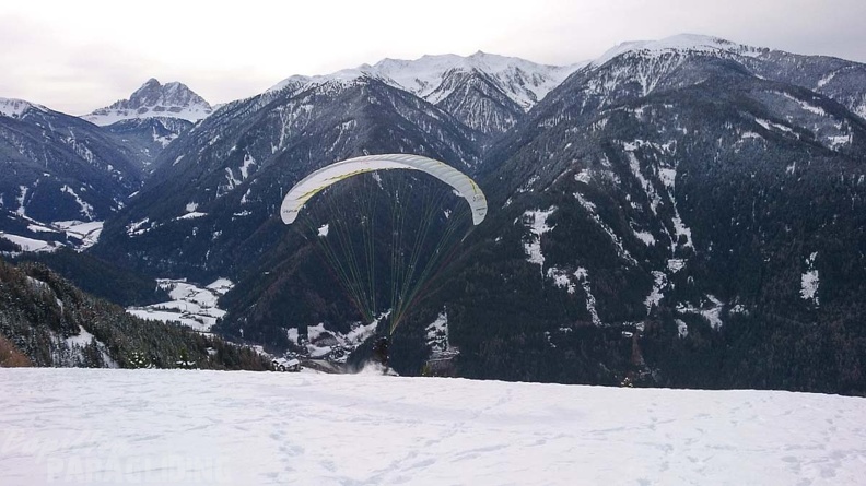 DH52.19_Luesen-Paragliding-Winter-191.jpg