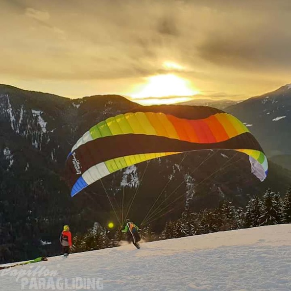 DH52.19_Luesen-Paragliding-Winter-230.jpg