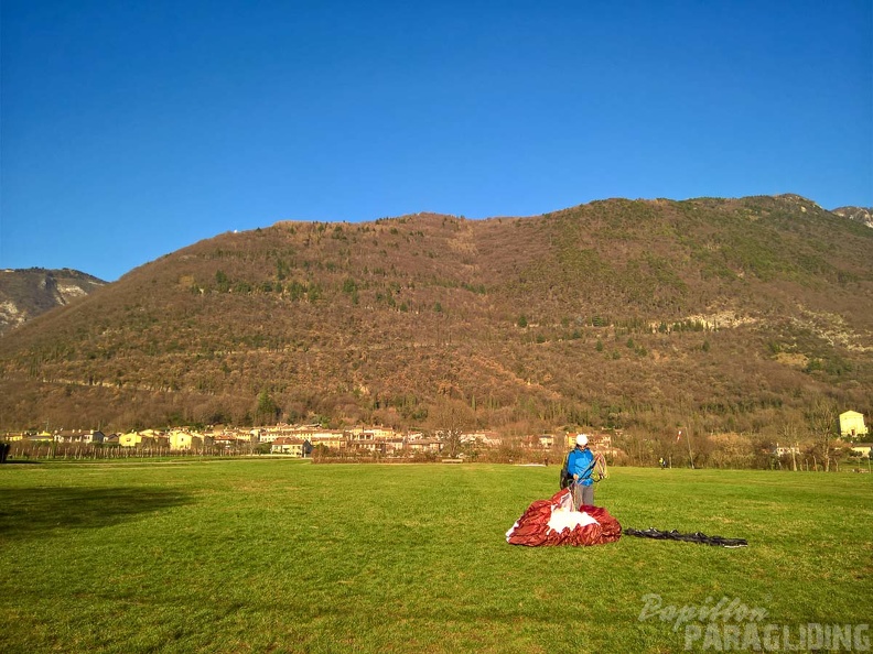 DH52.19_Luesen-Paragliding-Winter-250.jpg