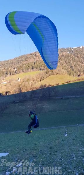 DH52.19_Luesen-Paragliding-Winter-384.jpg