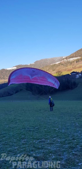 DH52.19_Luesen-Paragliding-Winter-388.jpg