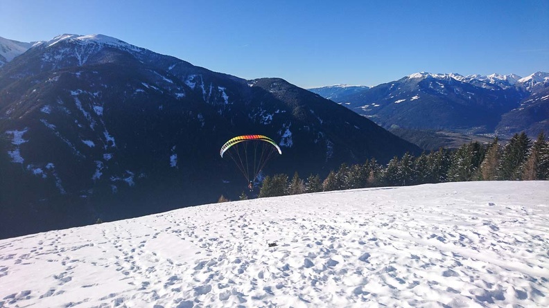 DH52.19_Luesen-Paragliding-Winter-392.jpg