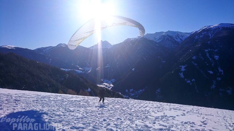 DH52.19 Luesen-Paragliding-Winter-394