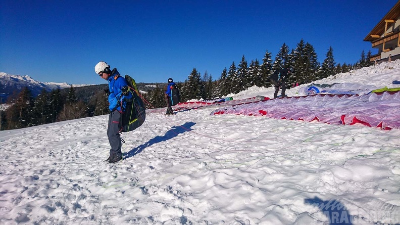 DH52.19 Luesen-Paragliding-Winter-407