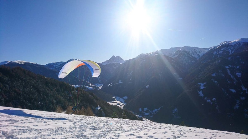 DH52.19_Luesen-Paragliding-Winter-417.jpg