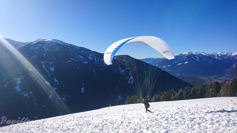 DH52.19_Luesen-Paragliding-Winter-429.jpg