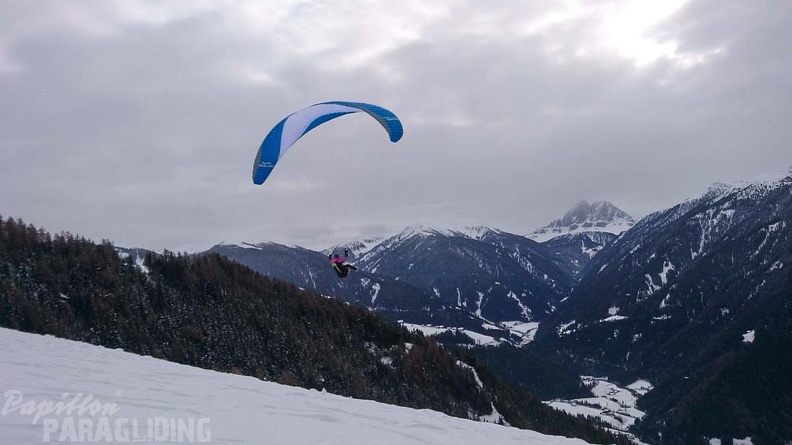 DH52.19_Luesen-Paragliding-Winter-461.jpg