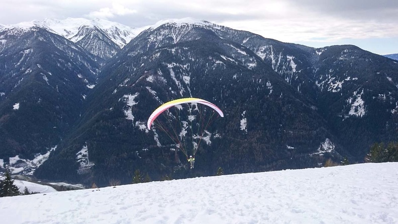 DH52.19 Luesen-Paragliding-Winter-466