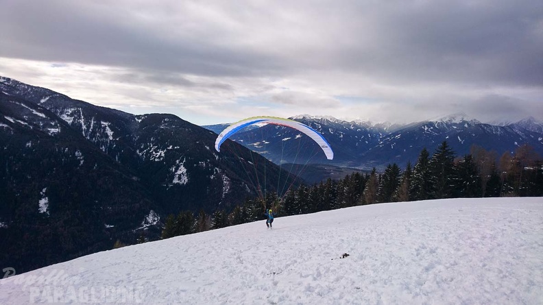 DH52.19 Luesen-Paragliding-Winter-467