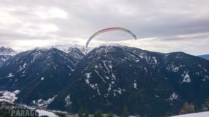 DH52.19_Luesen-Paragliding-Winter-473.jpg