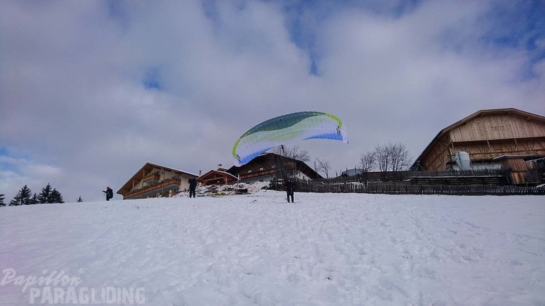 DH52.19_Luesen-Paragliding-Winter-475.jpg