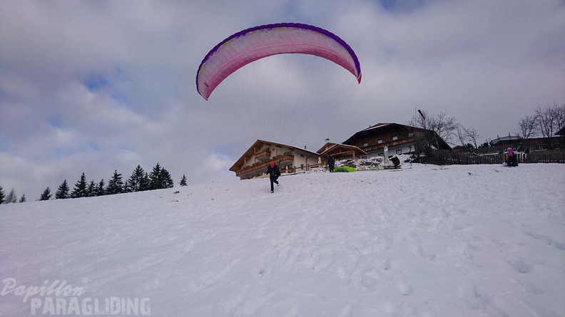 DH52.19_Luesen-Paragliding-Winter-479.jpg