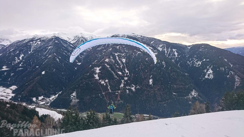 DH52.19_Luesen-Paragliding-Winter-492.jpg