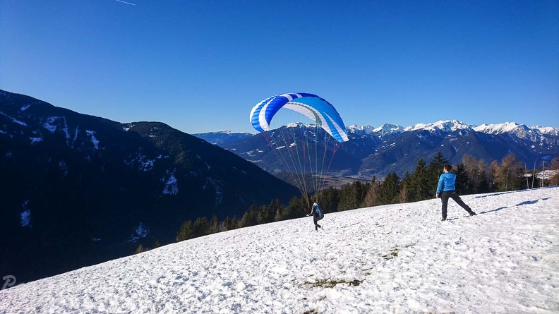 DH1.20 Luesen-Paragliding-Winter-103