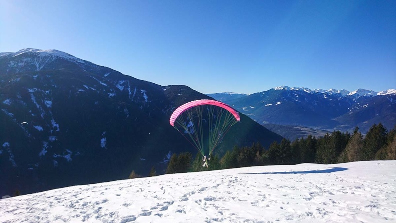 DH1.20 Luesen-Paragliding-Winter-194
