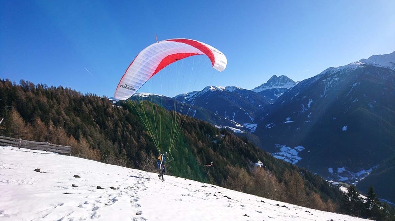 DH1.20 Luesen-Paragliding-Winter-223