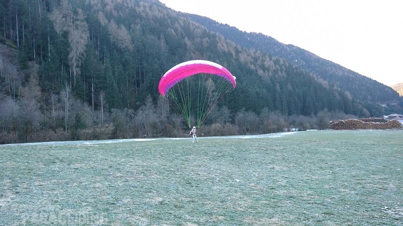 DH1.20 Luesen-Paragliding-Winter-247