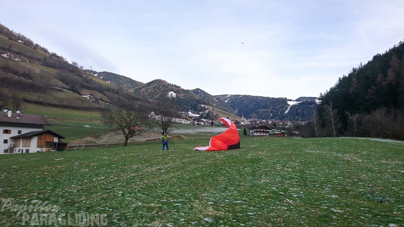 DH1.20_Luesen-Paragliding-Winter-300.jpg