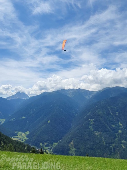 DH29.20_Luesen-Paragliding-132.jpg