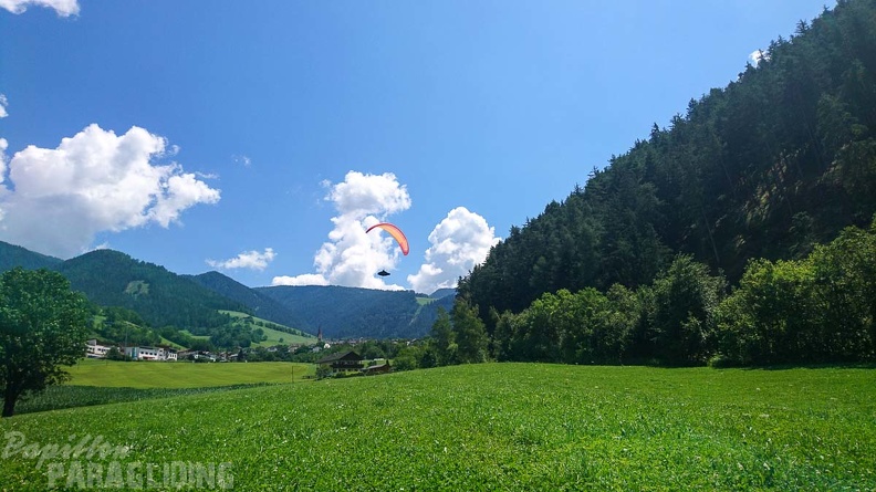 DH29.20_Luesen-Paragliding-165.jpg