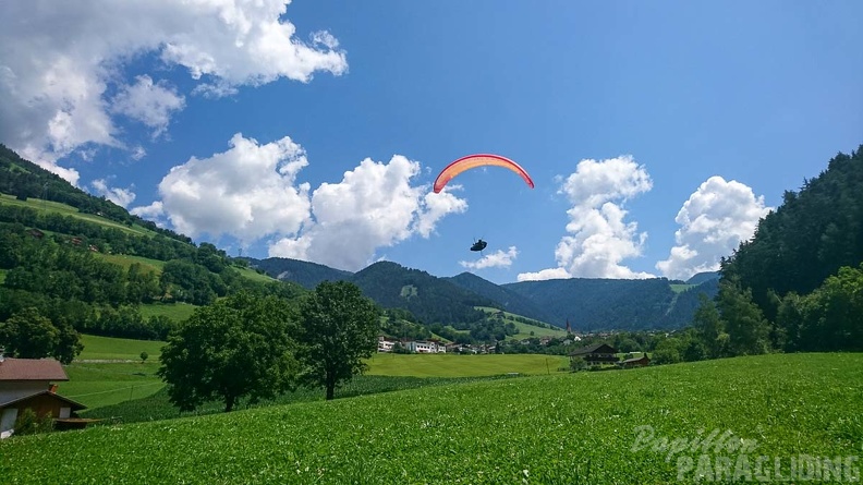 DH29.20 Luesen-Paragliding-166