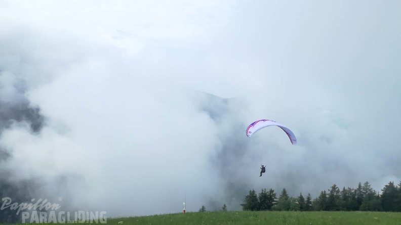 DH29.20 Luesen-Paragliding-209