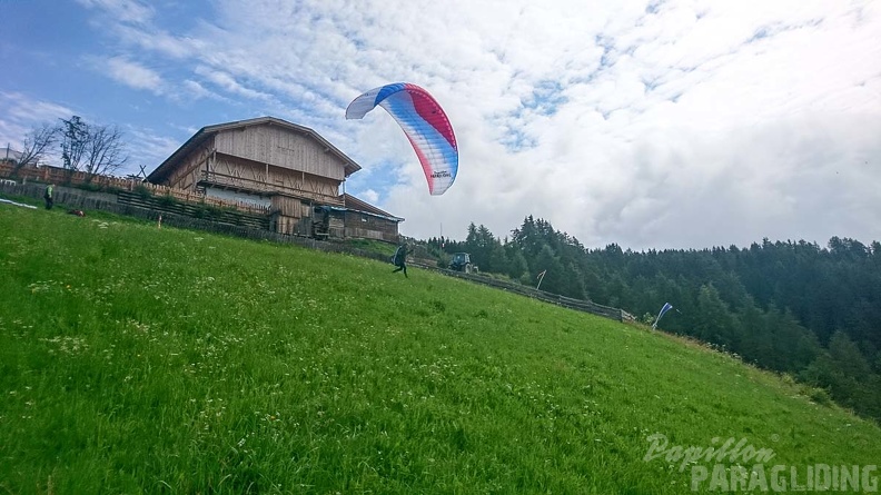 DH29.20 Luesen-Paragliding-226