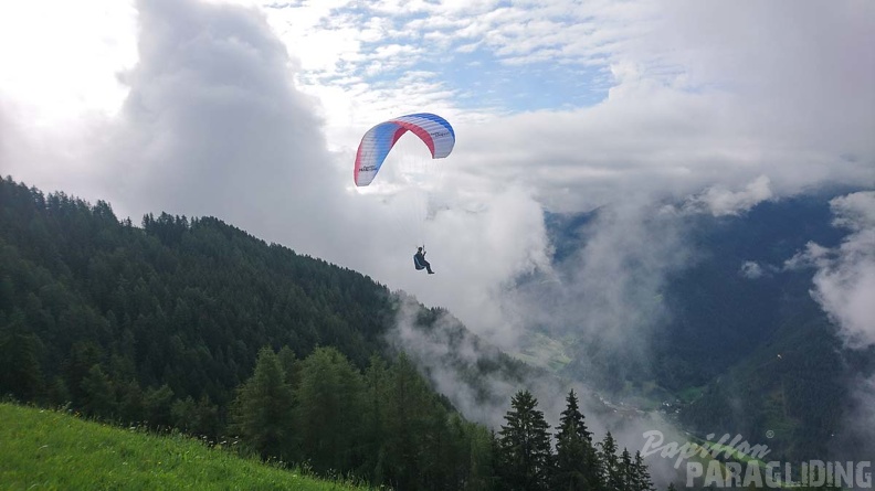 DH29.20 Luesen-Paragliding-228