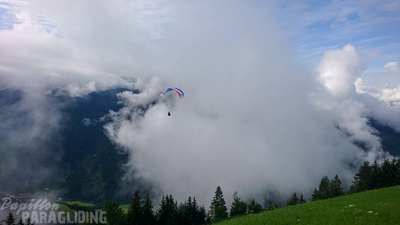DH29.20_Luesen-Paragliding-229.jpg