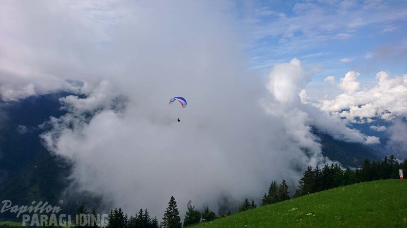 DH29.20_Luesen-Paragliding-230.jpg