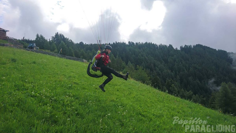 DH29.20 Luesen-Paragliding-237