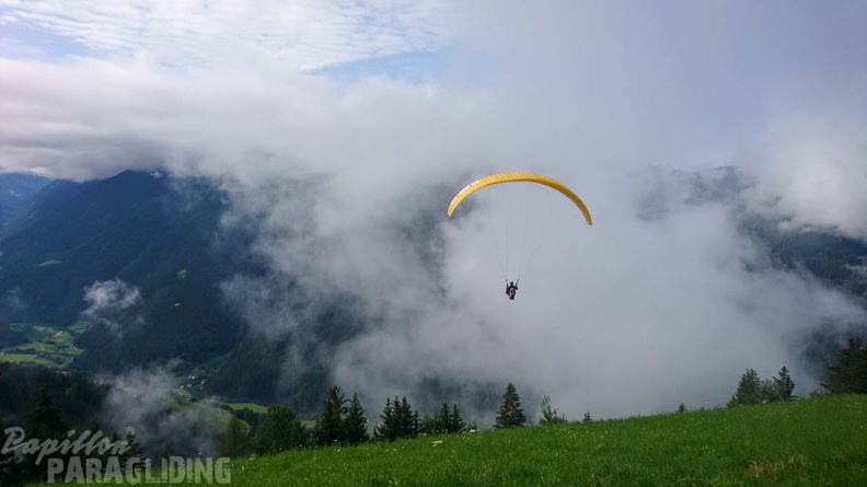 DH29.20_Luesen-Paragliding-251.jpg