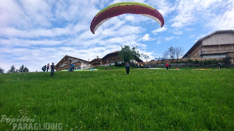 DH29.20 Luesen-Paragliding-257