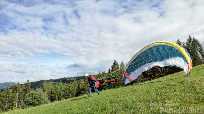 DH29.20 Luesen-Paragliding-303