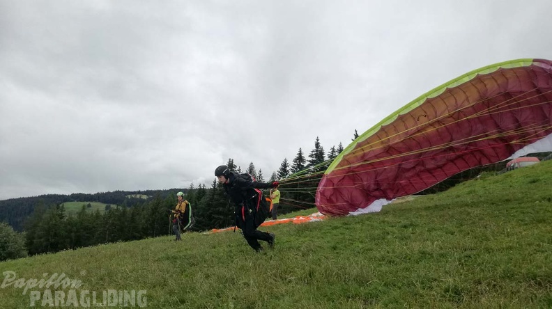 DH29.20_Luesen-Paragliding-316.jpg