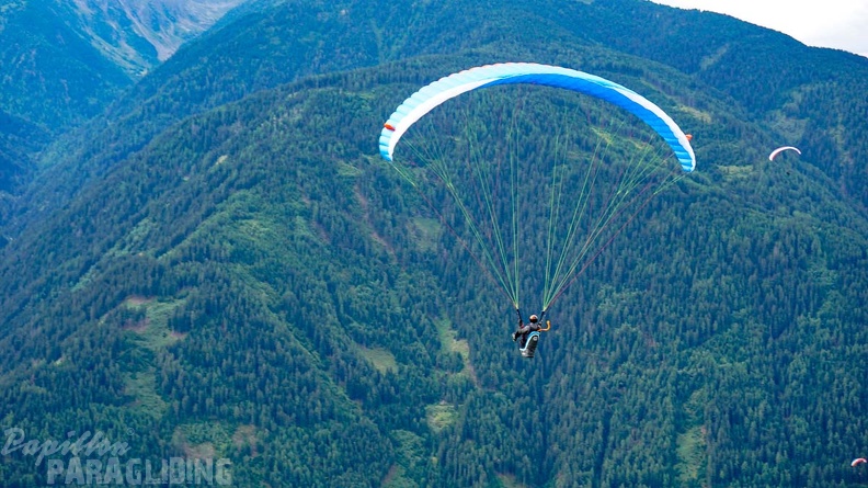 Luesen_D34.20_Paragliding-122.jpg