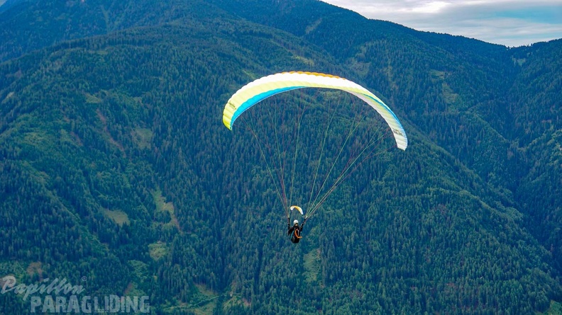 Luesen_D34.20_Paragliding-131.jpg