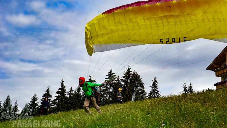 Luesen_D34.20_Paragliding-134.jpg