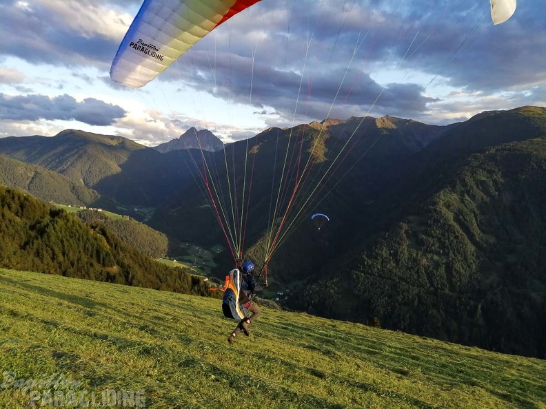 Luesen_D34.20_Paragliding-171.jpg
