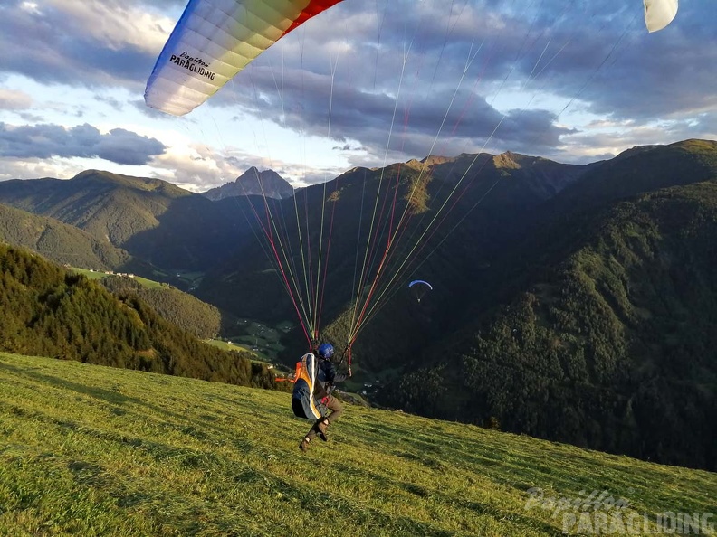 Luesen_D34.20_Paragliding-171.jpg