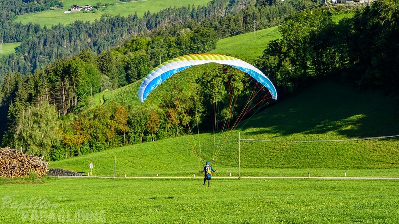 Luesen_D34.20_Paragliding-209.jpg