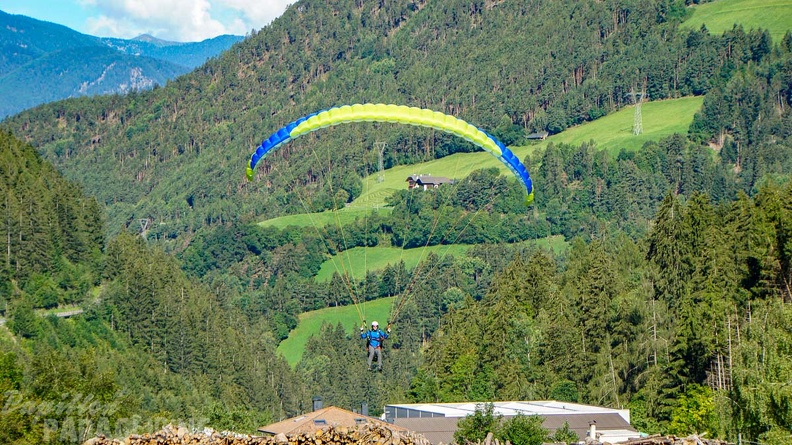 Luesen_D34.20_Paragliding-259.jpg