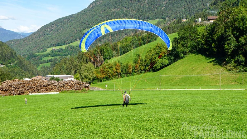 Luesen_D34.20_Paragliding-274.jpg