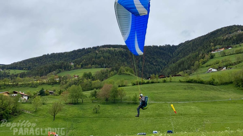 DH21.21-Luesen-Paragliding-129